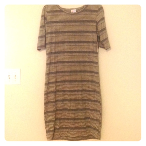 LuLaRoe Dresses & Skirts - Lularoe Julia dress Size XL New with tags